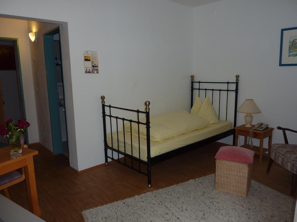Outdoorhotel Jaeger Von Fall Lenggries Room photo